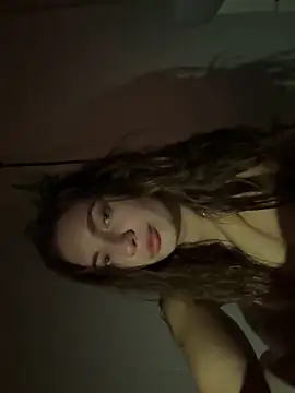 Lolababydoll online show from November 18, 2025, 5:38 pm