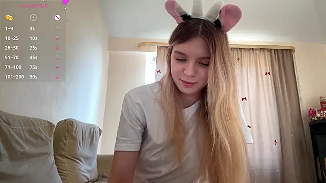 FruityXo online show from August 9, 2026, 1:17 pm