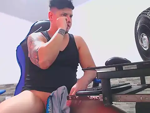 mister cum1999 online show from February 5, 2026, 7:32 pm