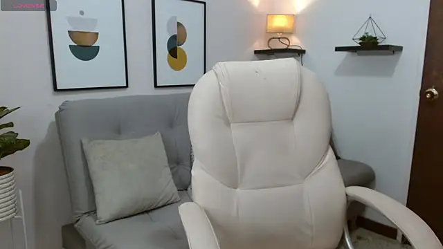   Damian    online show from November 9, 2025, 11:09 pm