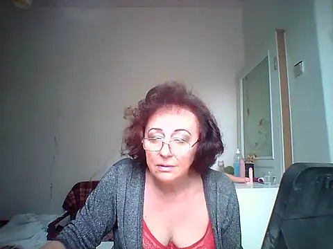 Julia54391 online show from October 6, 2025, 10:38 am