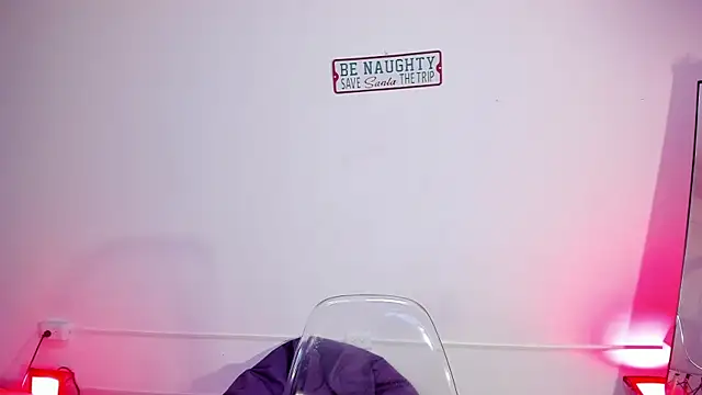 BellaRoux1 online show from November 20, 2025, 12:17 pm