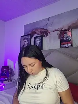 BellaRoux1 online show from October 21, 2025, 12:04 pm