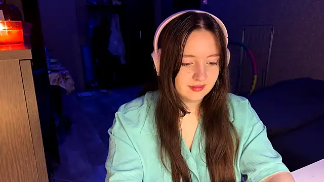 Snapshot of LauretteRagar chatting on October 30, 2025, 5:21 pm LauretteRagar online show from October 30, 2025, 5:21 pm