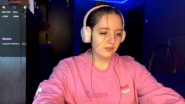 Snapshot of LauretteRagar chatting on November 27, 2025, 5:24 pm LauretteRagar online show from November 27, 2025, 5:24 pm