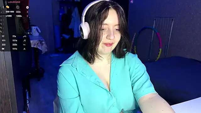 Snapshot of LauretteRagar chatting on November 4, 2025, 5:39 pm LauretteRagar online show from November 4, 2025, 5:39 pm