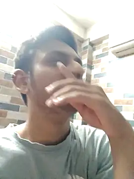 Snapshot of yung_cplz chatting on November 22, 2025, 5:12 pm yung cplz online show from November 22, 2025, 5:12 pm