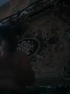 Snapshot of Romashka33011 chatting on October 5, 2025, 10:06 am Romashka33011 online show from October 5, 2025, 10:06 am