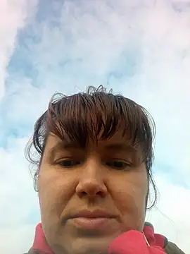 Snapshot of Romashka33011 chatting on October 16, 2025, 6:10 am Romashka33011 online show from October 16, 2025, 6:10 am