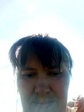 Snapshot of Romashka33011 chatting on June 9, 2026, 1:23 pm Romashka33011 online show from June 9, 2026, 1:23 pm