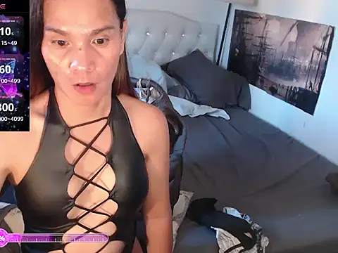 Snapshot of NinaDOM4CUM chatting on June 15, 2026, 12:44 am NinaDOM4CUM online show from June 15, 2026, 12:44 am