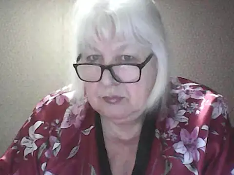 Alexia64231 online show from April 15, 2026, 3:12 am