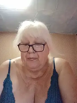 Alexia64231 online show from July 28, 2026, 11:28 am