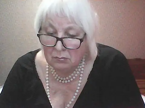 Alexia64231 online show from September 25, 2025, 4:02 pm