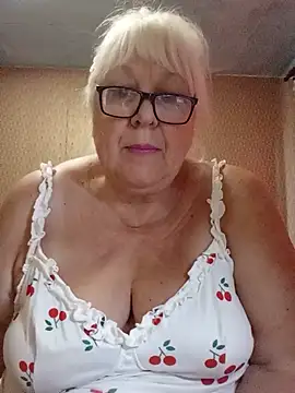 Alexia64231 online show from July 24, 2026, 4:19 am