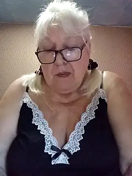 Alexia64231 online show from July 19, 2026, 4:26 pm