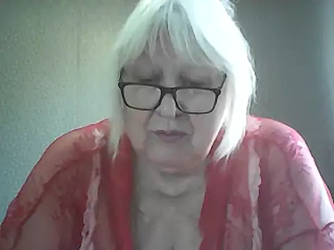 Alexia64231 online show from April 5, 2026, 5:47 am