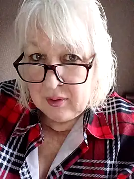 Alexia64231 online show from February 5, 2026, 1:18 pm