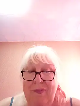 Alexia64231 online show from August 3, 2026, 4:42 am