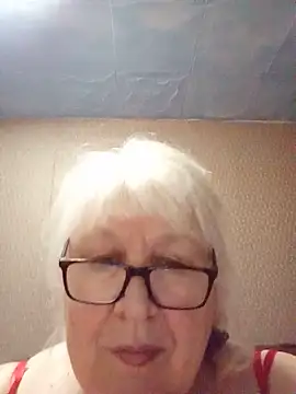 Snapshot of Alexia64231 chatting on June 11, 2026, 4:26 pm Alexia64231 online show from June 11, 2026, 4:26 pm