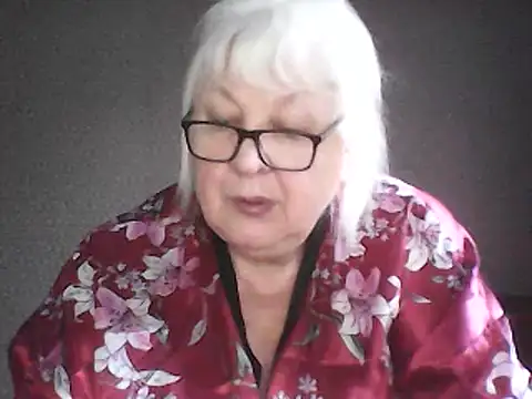 Alexia64231 online show from February 13, 2026, 5:40 am