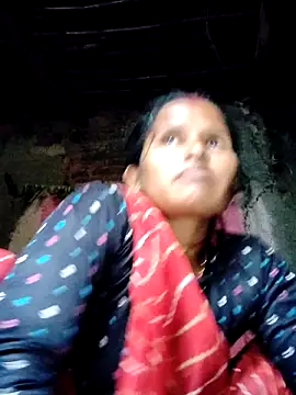 Snapshot of Sanjna_cuty chatting on October 27, 2025, 2:45 am Sanjna cuty online show from October 27, 2025, 2:45 am