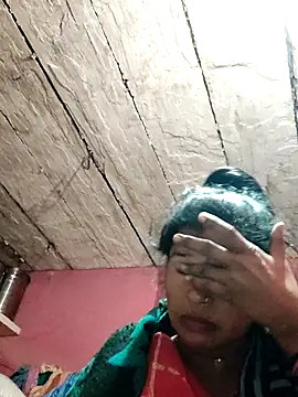 Snapshot of Sanjna_cuty chatting on November 24, 2025, 12:32 am Sanjna cuty online show from November 24, 2025, 12:32 am