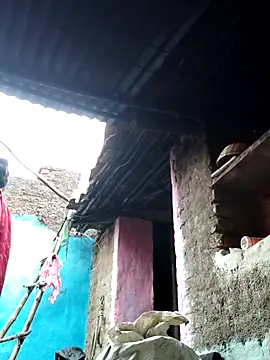 Snapshot of Sanjna_cuty chatting on November 18, 2025, 1:32 am Sanjna cuty online show from November 18, 2025, 1:32 am