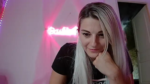 Snapshot of Barbie-Pink chatting on September 10, 2025, 2:38 pm Barbie-Pink online show from September 10, 2025, 2:38 pm