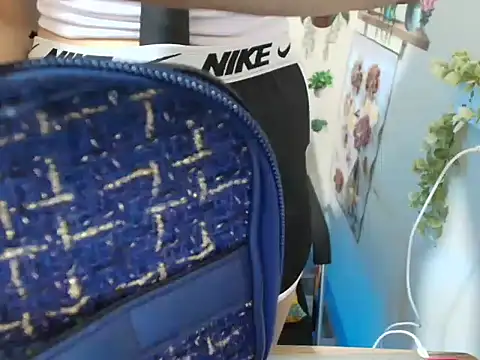 Sexy clever18xx online show from December 19, 2025, 12:25 am