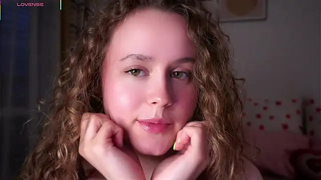 Snapshot of SusannaScholler chatting on June 11, 2026, 11:35 pm SusannaScholler online show from June 11, 2026, 11:35 pm