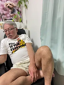 Snapshot of gholly2007 chatting on March 16, 2026, 1:59 pm gholly2007 online show from March 16, 2026, 1:59 pm