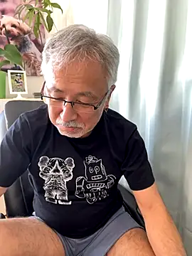 gholly2007 online show from October 18, 2025, 2:57 am