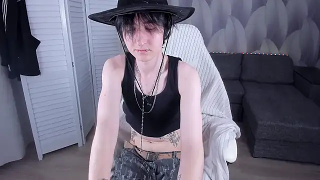 Noah Hilles online show from September 18, 2025, 2:53 pm