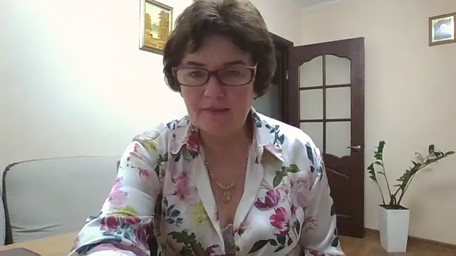 Galina56301 online show from October 8, 2025, 5:13 pm
