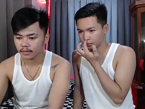 hot emman online show from November 7, 2025, 5:01 am