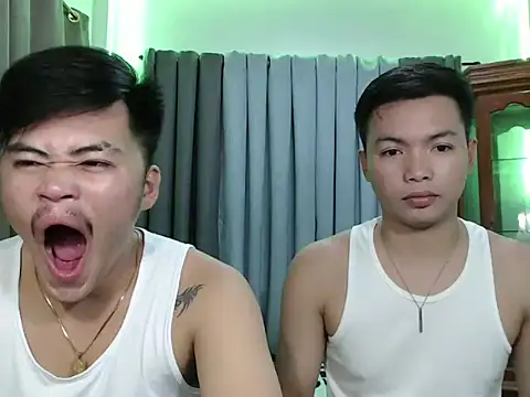 hot emman online show from November 4, 2025, 4:16 am