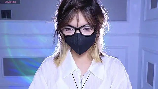      Panda      online show from June 5, 2026, 6:52 am