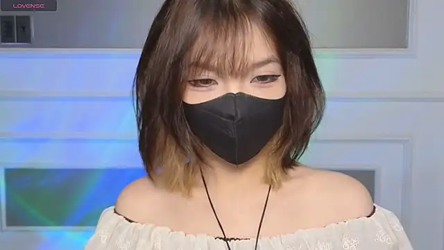      Panda      online show from April 22, 2026, 6:14 pm