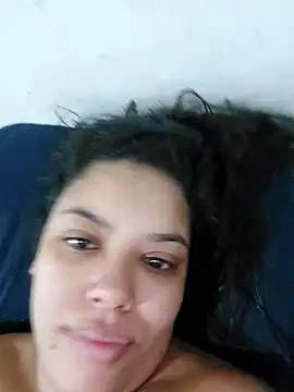 Snapshot of biancaalvess chatting on May 7, 2026, 9:23 am biancaalvess online show from May 7, 2026, 9:23 am
