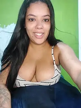 Snapshot of biancaalvess chatting on April 27, 2026, 1:42 pm biancaalvess online show from April 27, 2026, 1:42 pm