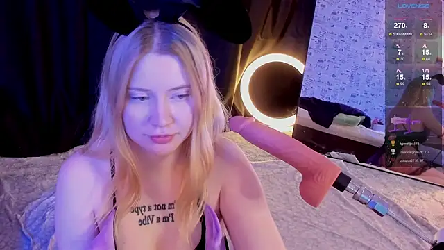 Snapshot of Lillie_Berry chatting on November 22, 2025, 4:39 pm Lillie Berry online show from November 22, 2025, 4:39 pm