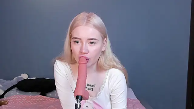 Lillie Berry online show from April 28, 2026, 5:12 am