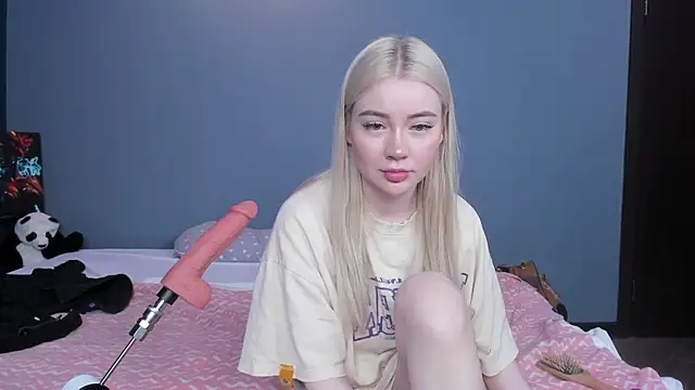 Lillie Berry online show from May 21, 2026, 5:27 am
