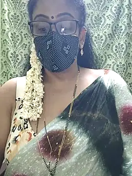 sweet-lotus online show from October 15, 2025, 5:21 pm