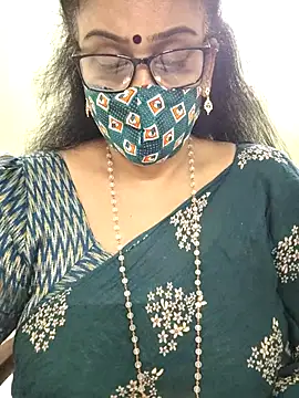 sweet-lotus online show from October 10, 2025, 5:41 am