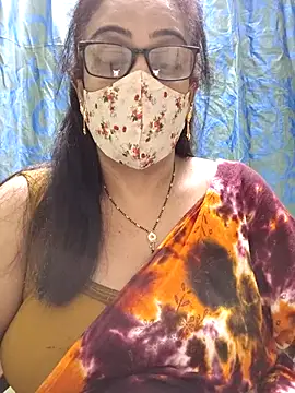 sweet-lotus online show from May 2, 2026, 6:57 pm