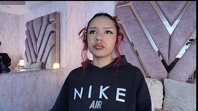 redd pandaa online show from December 23, 2025, 2:33 am