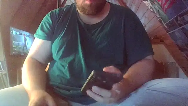 chubbyDavid1998 online show from September 11, 2025, 11:54 am