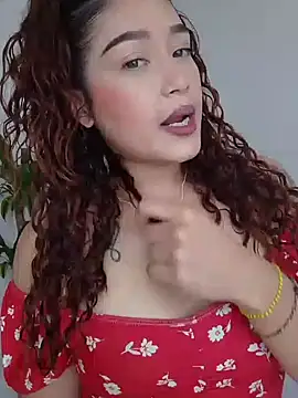 Snapshot of LilithAmber11 chatting on November 5, 2025, 5:27 pm LilithAmber11 online show from November 5, 2025, 5:27 pm